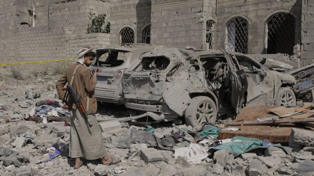 غارة أمريكية على منشأة نفطية في اليمن تقتل 38 شخصا وتصيب 102 آخرين