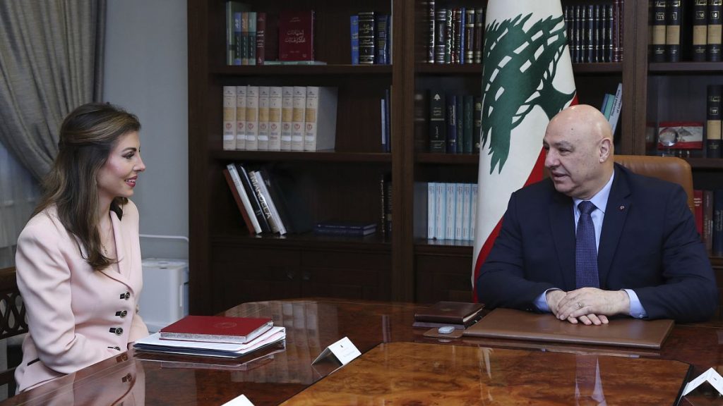 الرئيس اللبناني يحذر من نتائج الخرق الإسرائيلي للقرار 1701… الاستقرار في الجنوب مهدد