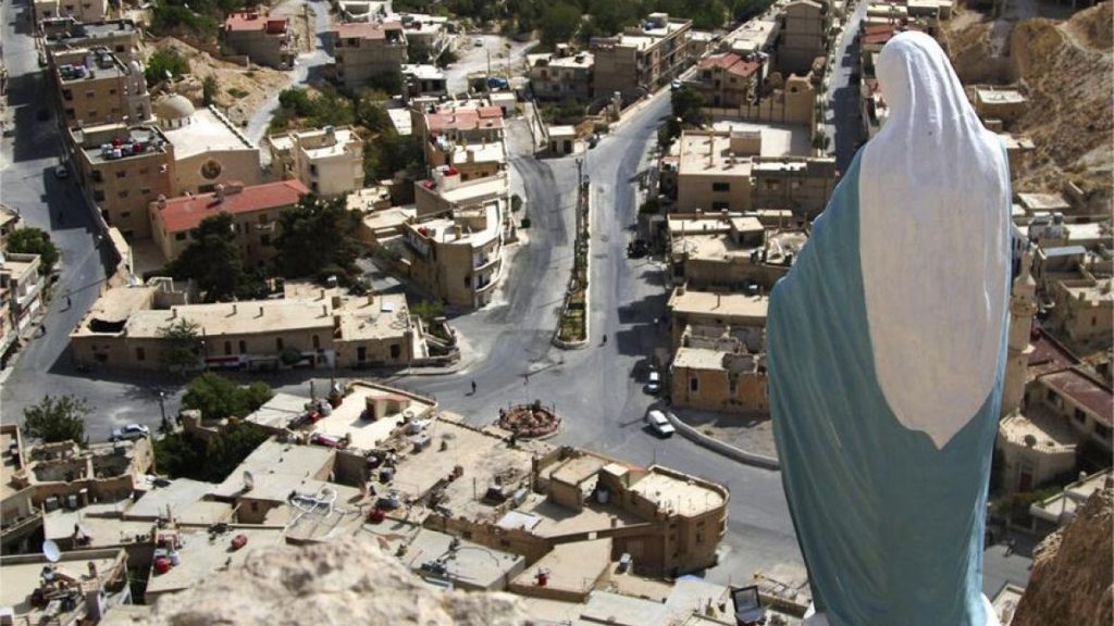 عيد الفصح في بلدة سورية تتحدث لغة المسيح: معلولا بين ندوب الماضي والخوف من المستقبل