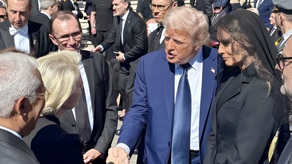 ترامب وفون دير لاين يتفقان على لقاء مرتقب وسط توتر تجاري بين واشنطن وبروكسل