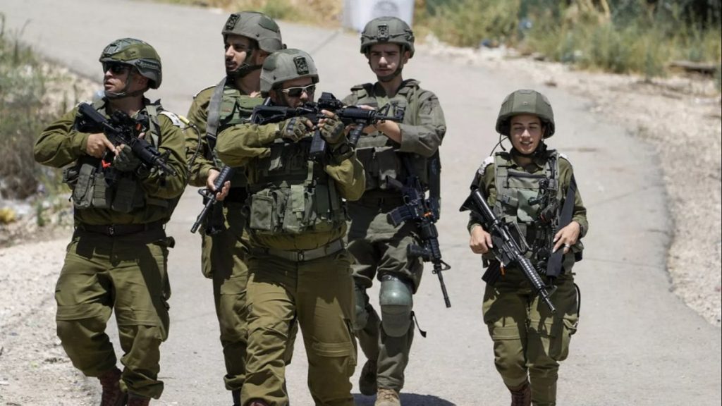 الجيش الإسرائيلي يُباشر إجراءات تأديبية ضد أطباء احتياط دعوا إلى إنهاء الحرب على غزة