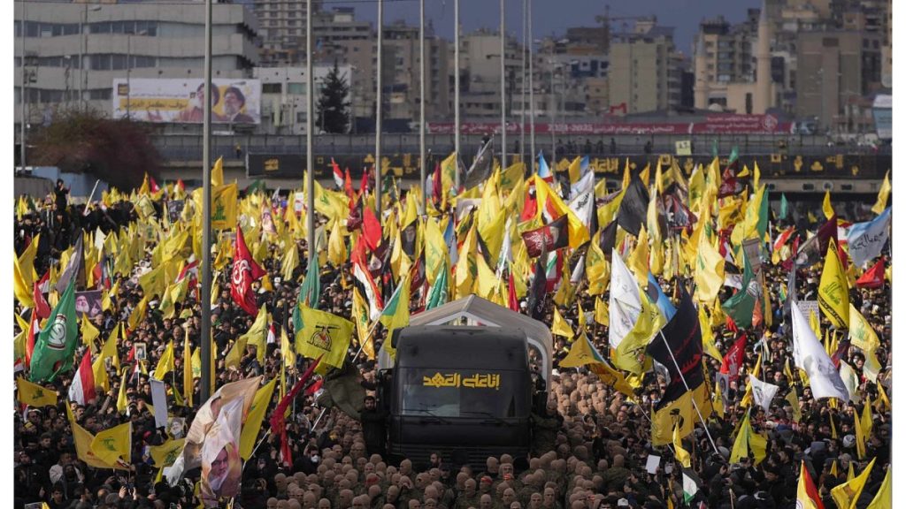 نائب عن حزب الله: نقاش الاستراتيجية الدفاعية يجب أن يكون بعد وقف الاعتداءات وإعادة الإعمار والتحرير