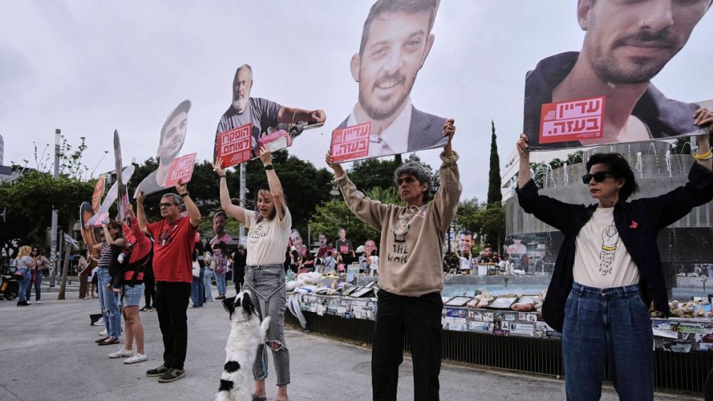 فيديو. الحياة تتوقف دقيقتيْن في جميع أنحاء إسرائيل في ذكرى يوم المحرقة