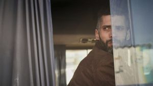 أسرى فلسطينيون سابقون: “نبقى في غزة لتأكلنا الكلاب ولا نعود للسجن دقيقة واحدة”