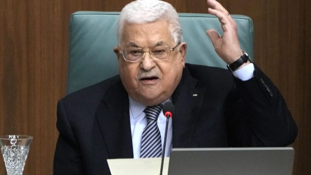 عباس يعين حسين الشيخ نائبًا له في رئاسة منظمة التحرير الفلسطينية.. تمهيد لخلافته؟