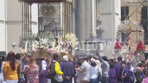 فيديو. المئات من الكاثوليك في بيرو وغواتيمالا يحتفلون بأحد الشعانين