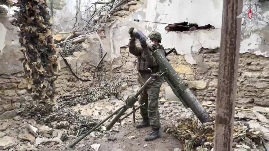 زيلينسكي يُعلن للمرة الأولى عن تواجد قواته في بيلغورود وروسيا تتصدى لمسيرات أوكرانية