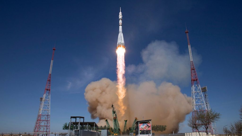 فيديو. مركبة “سويوز إم.إس-27” الروسية تلتحم بمحطة الفضاء الدولية في بداية مهمة تستمر 8 أشهر