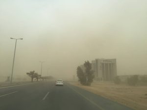 «الأرصاد»: رياح نشطة مثيرة للغبار على بعض المناطق