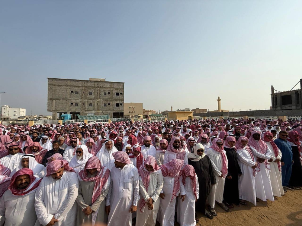 جموع كبيرة تودّع شيخ قبيلة النجامية في محافظة الطوال بجازان