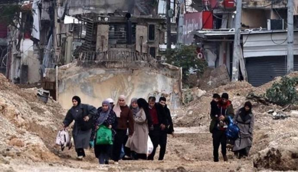 إسرائيل تقتحم مخيمات جنين وطولكرم وتجرف الأرضي