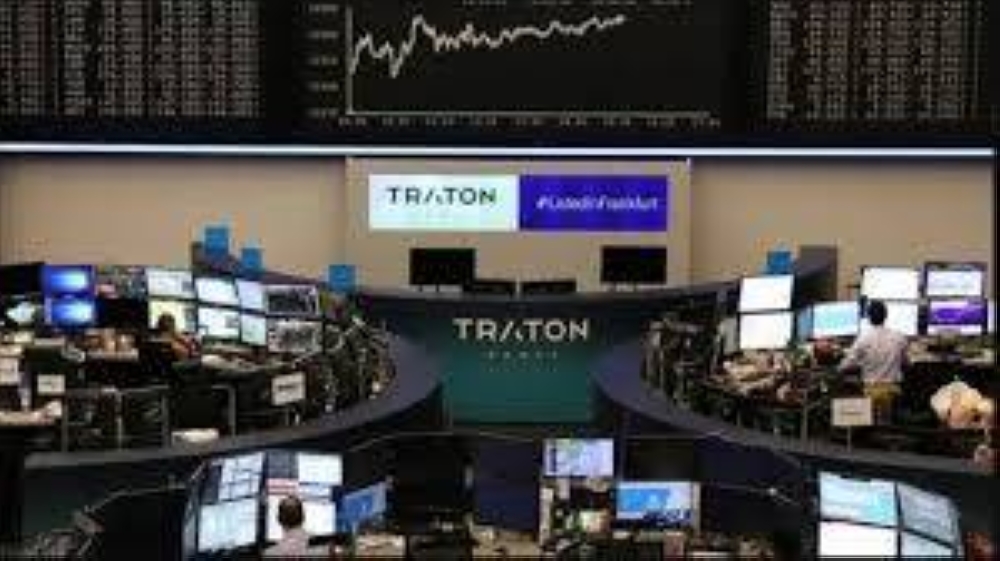 تراجع جماعي لأسهم أوروبا.. «ستوكس» يهبط 4.01%