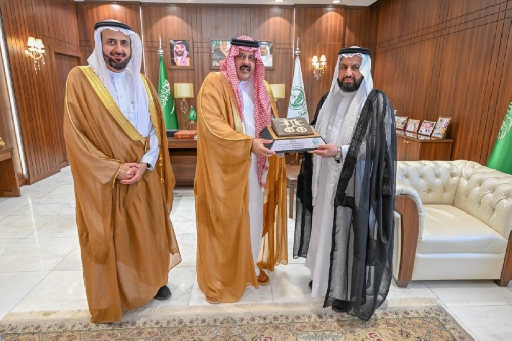 ماذا تعرف عن «عربة جبة».. هدية أمير حائل لوزير الحج العراقي ؟