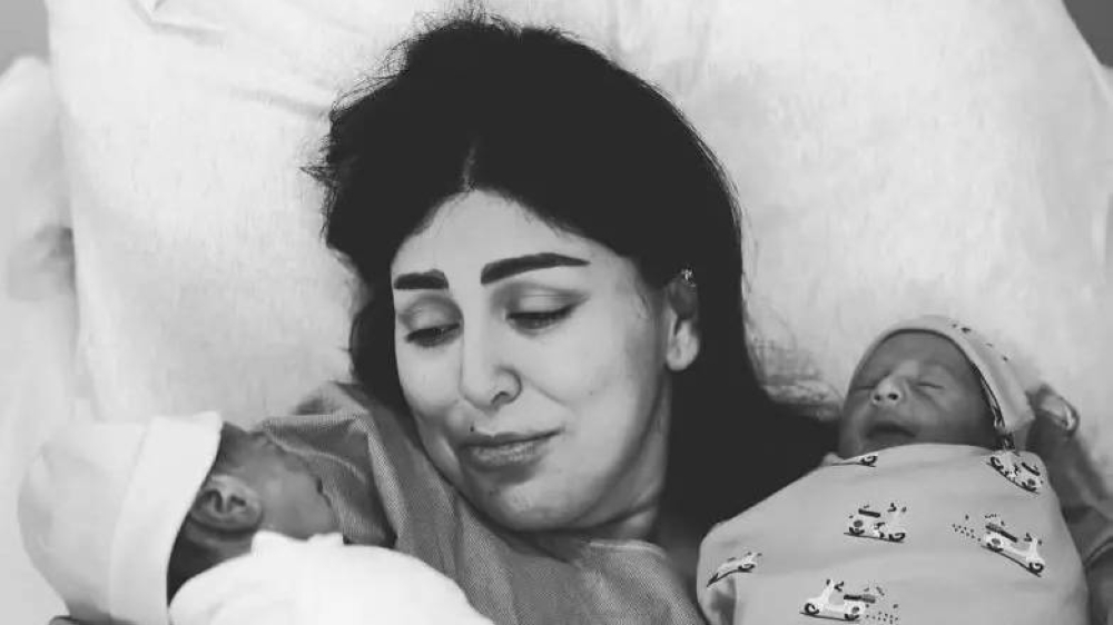 أعلنت ولادتها بتوأم.. دانة الطويرش: أصبحت أم ديم وعـز ودلال