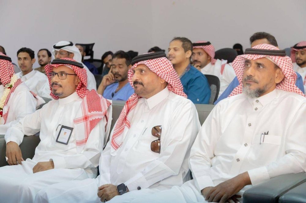 مستشفى الحرث بجازان يحتفي بالمتقاعدين