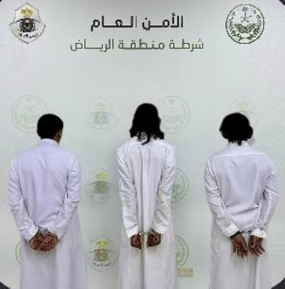 القبض على (4) أشخاص لإطلاقهم النار في الهواء بمكان عام بالرياض