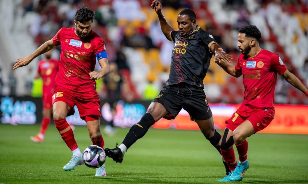 الوحدة يهزم ضمك بهدف باكونا