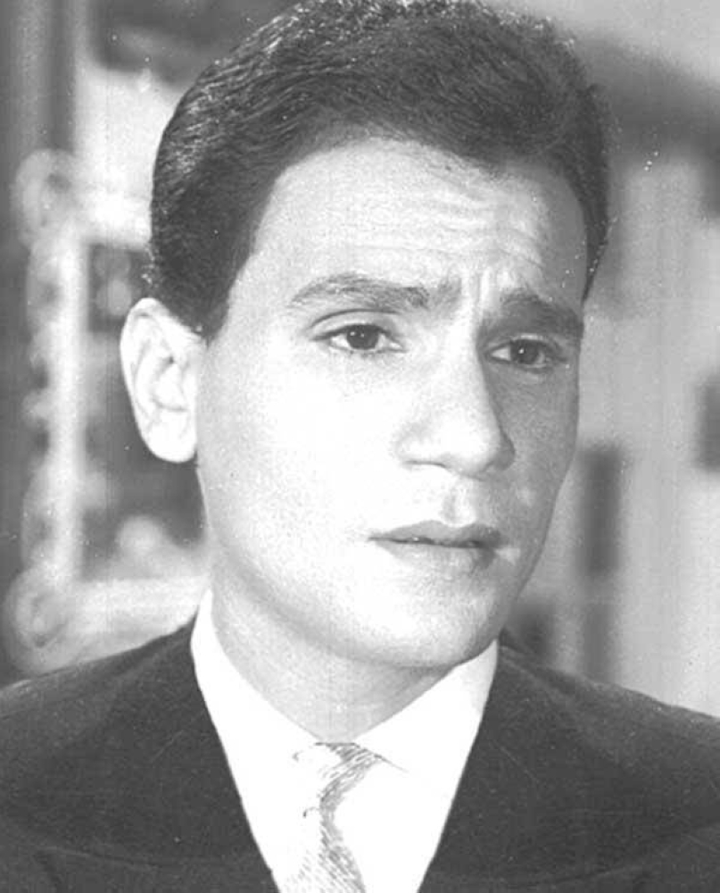 بنك شهير استغل اسمه.. ورثة «العندليب الأسمر» تقاضي صاحب منزل مجهول!