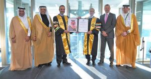 الأمير خالد بن بندر يتسلم الدكتوراه الفخرية من الأكاديمية العربية للعلوم والتكنولوجيا والنقل البحري