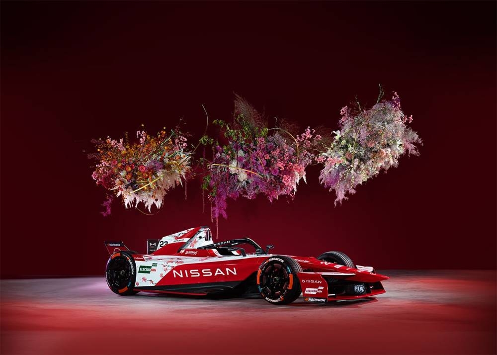فريق نيسان للفورمولا إي يحقق مركز الانطلاق الأول ونقاطًا مضاعفة في ميامي