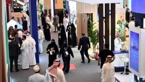 خان: «الربط الجوي» يخطط للوصول إلى 2.5 مليون مقعد خلال 2025