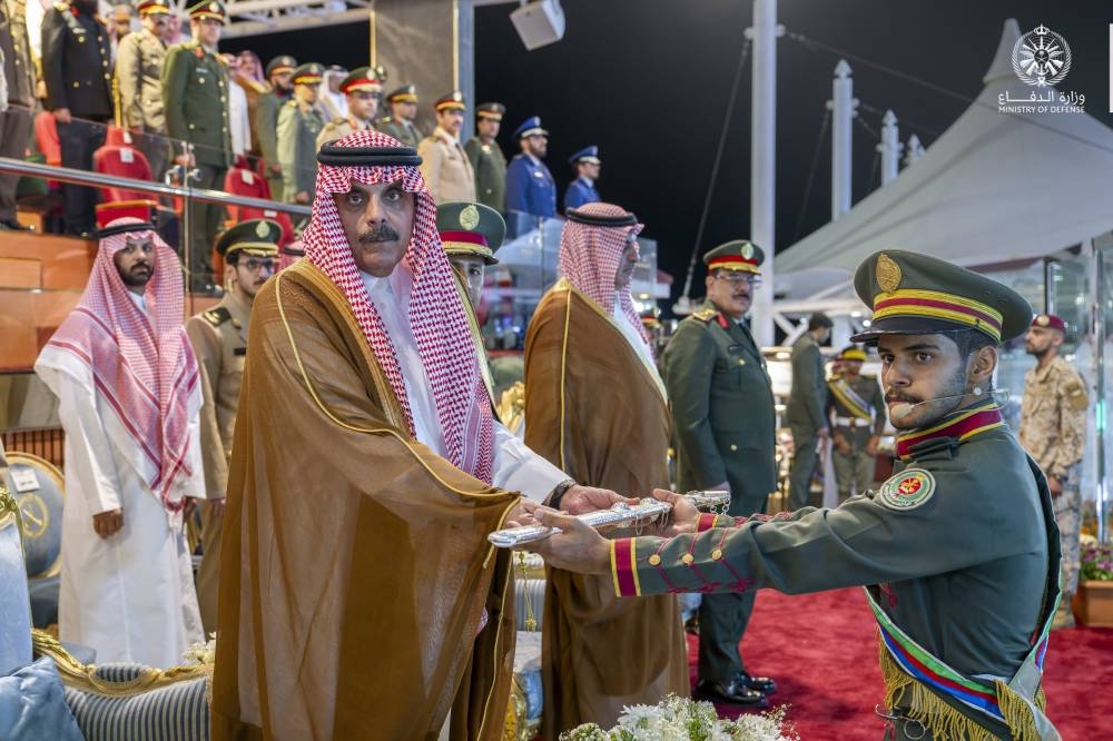 عبدالرحمن بن عياف يرعى حفل تخريج الدفعة الـ 22 من طلبة كلية الملك عبدالله للدفاع الجوي