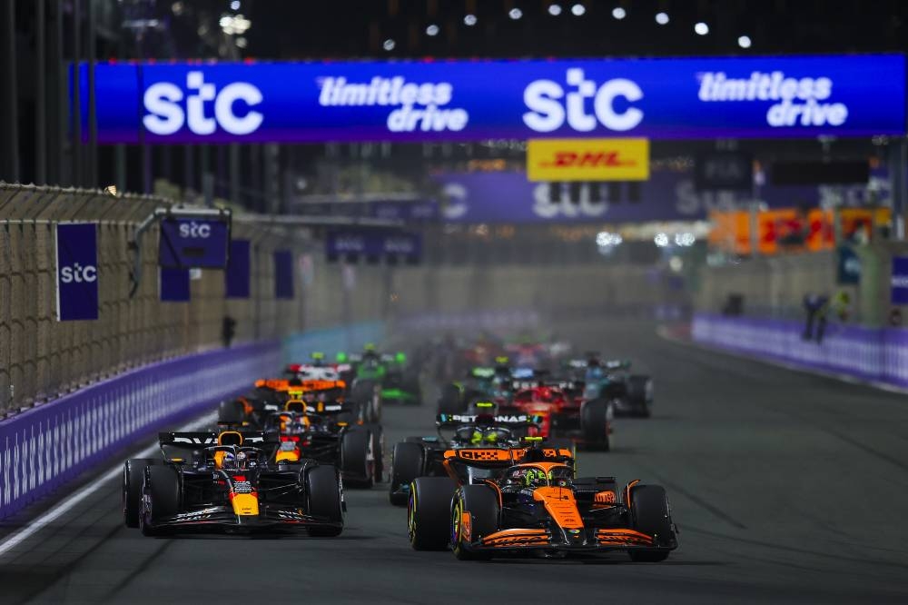 مجموعة stc تقدم تجربة اتصال استثنائية ضمن سباق جائزة السعودية الكبرى stc للفورمولا 1