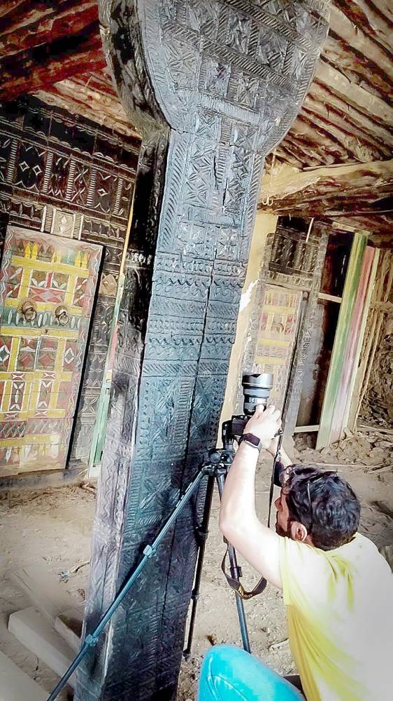 أحمد سليمان فنان يوجّه عدسة كاميراته للنوادر فتظفر بالجوائز