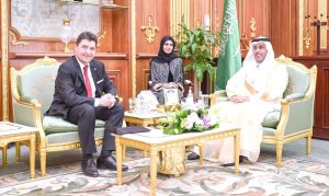 السلمي: السعودية – فرنسا علاقات تاريخية ومتينة