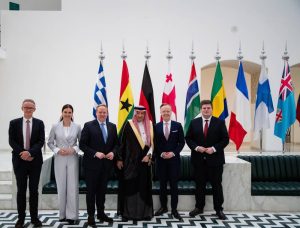 نائب وزير الخارجية يستقبل وفد مؤسسة كونراد أيدناور البحثية الألمانية