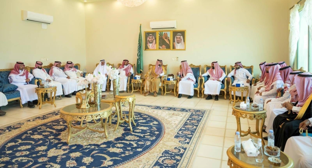 أمير الجوف ونائبه يعزيان في وفاة الشراري