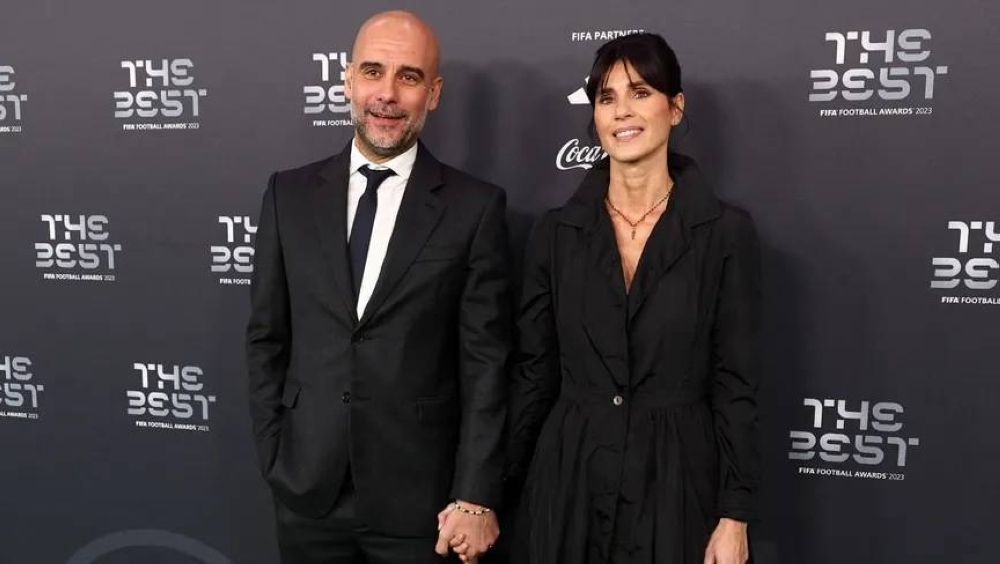 هل يعود غوارديولا إلى زوجته ؟