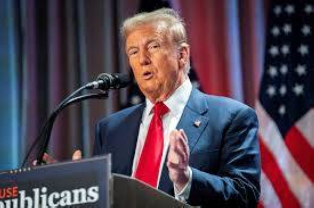 ترمب: القرم «روسية».. وأُفضل الاتفاق مع إيران