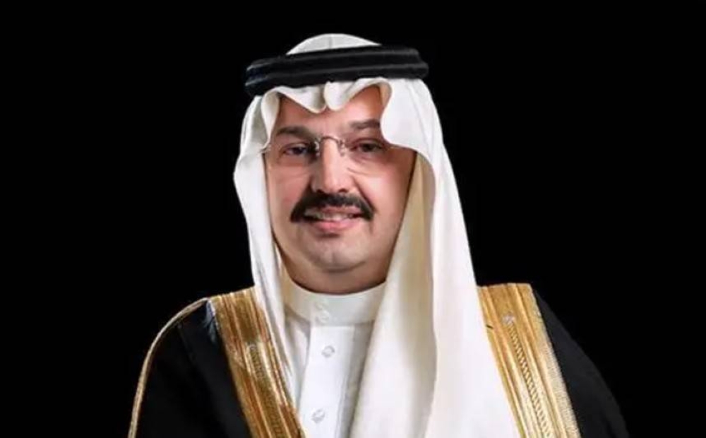 أمير عسير يهنئ القيادة الرشيدة بمناسبة صدور التقرير السنوي لرؤية المملكة 2030