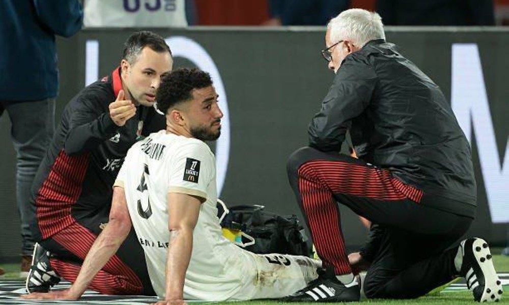 «الصليبي» يضرب نجم نيس محمد عبدالمنعم!