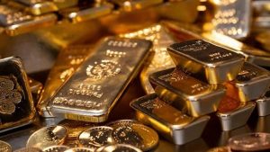 ارتفاع أسعار الذهب إلى مستوى قياسي جديد مع تزايد عدم اليقين الاقتصادي
