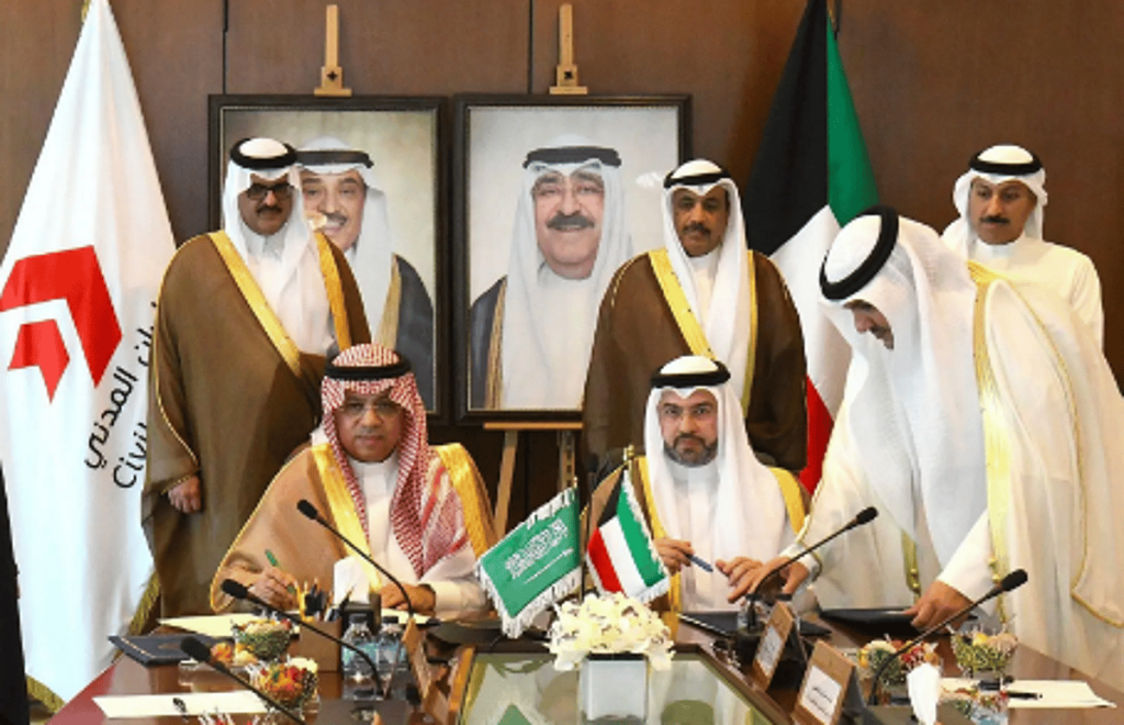 المملكة والكويت توقّعان مذكرة تفاهم في مجال الطيران المدني