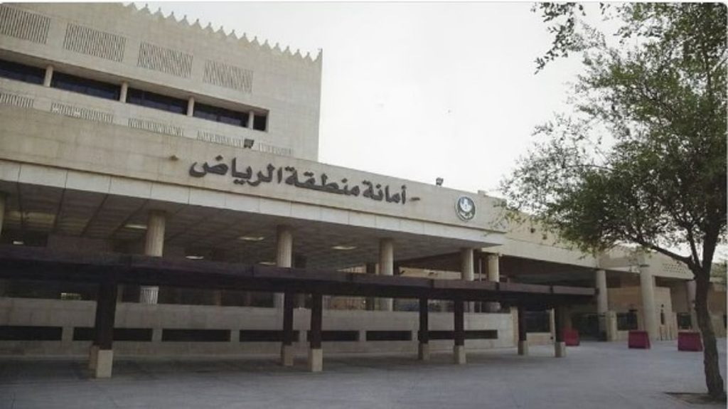 أمانة الرياض تنفّذ أعمالًا نوعية في شبكات السيول خلال مارس 2025