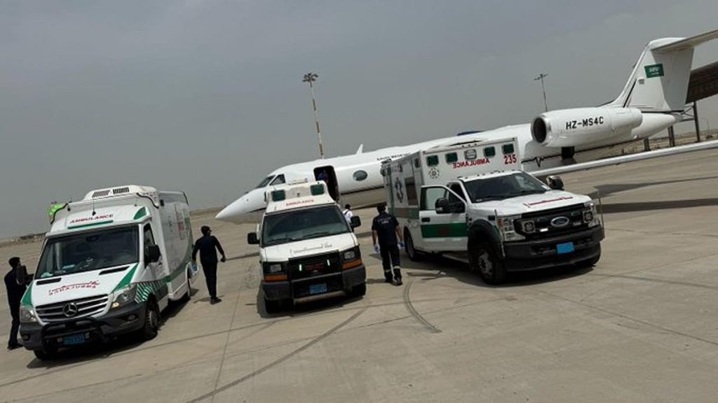 السفارة في الكويت: نقل 3 مواطنين عبر طائرة الإخلاء الطبي لاستكمال علاجهم في المملكة