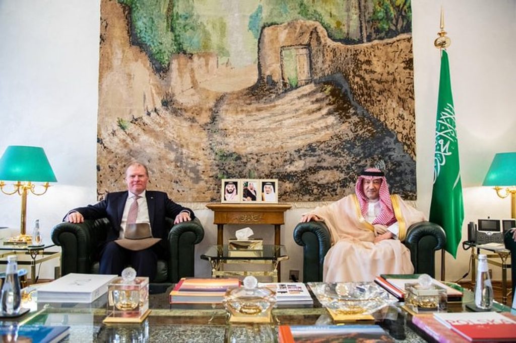 نائب وزير الخارجية يبحث تعزيز التعاون مع سفير أستراليا لدى المملكة