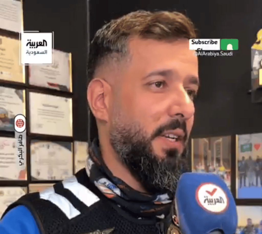 وليد الأحمري.. قصة شاب حول حبه للدراجات النارية إلى الاحتراف