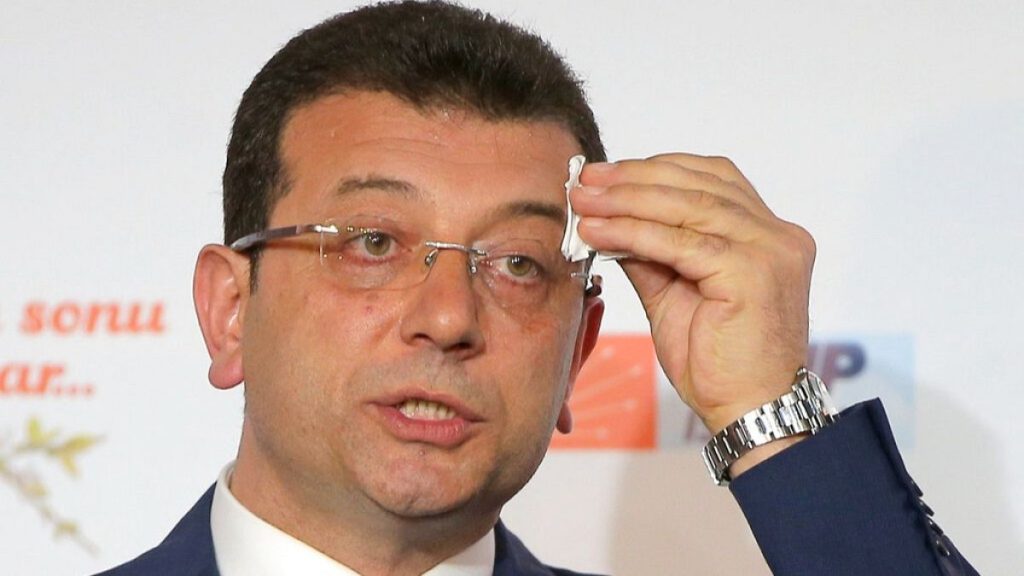 تركيا تحجب حساب إمام أوغلو على منصة “إكس” بأمر قضائي!