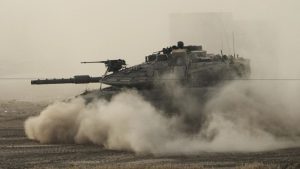 إطلاق صاروخين باتجاه غلاف غزة الجنوبي تزامنًا مع بدء الجيش الإسرائيلي عمليته الواسعة في القطاع
