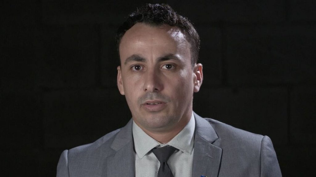 محكمة الاستئناف في باريس ترفض تسليم المعارض الجزائري أكسل بلعباسي