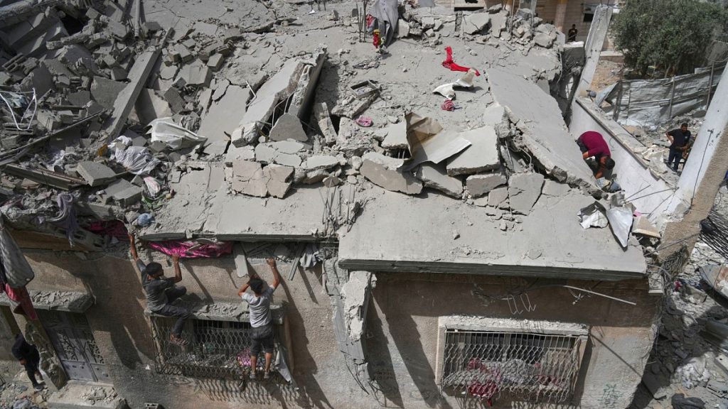 فيديو. مقتل العشرات في غارات وقصف بري في غزة مع بدء إسرائيل هجوم “عربات جدعون”