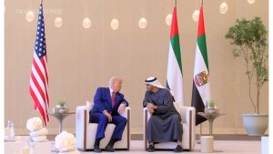 ترامب مكرماً بـ”وسام زايد”: العلاقات بيننا ستكون أقوى من أي وقتٍ مضى