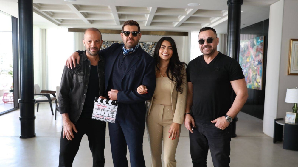 الصور الأولى لعمرو يوسف وأسماء جلال من كواليس «السلم والثعبان 2»