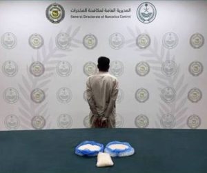 الرياض.. القبض على مقيم لترويجه 2.2 كيلوغرام «شبو»
