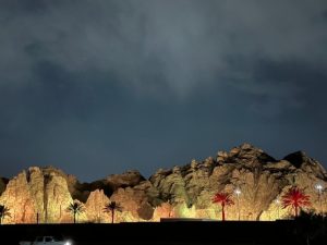 الجبال التي لا تنام.. تُنير ليل نجد بحكايات المجد