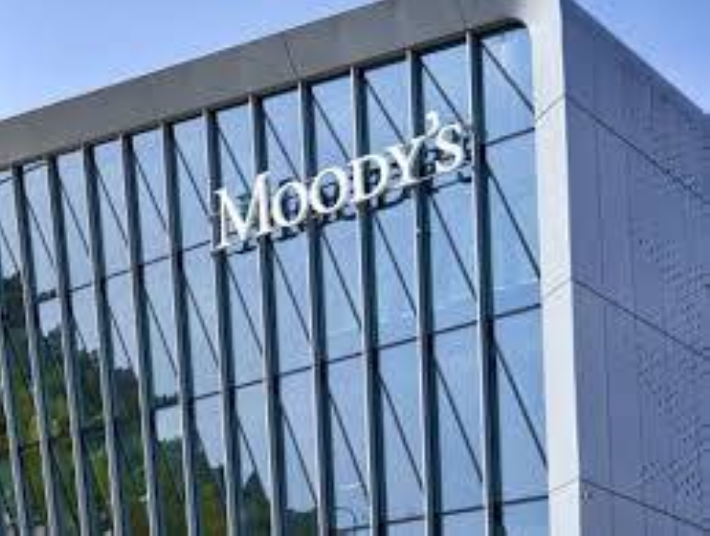 «موديز»: انخفاض حاد لتوقعات نمو الاقتصاد العالمي